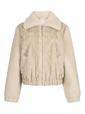 Бомбер в стиле тедди с отделкой вязаной косами