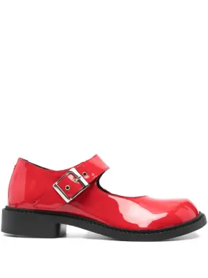 Балетки из лакированной кожи 075