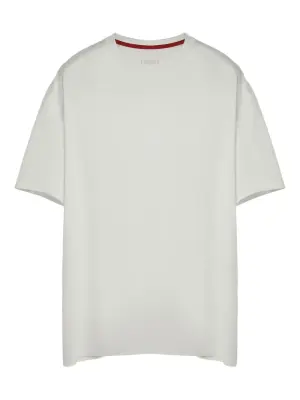 футболка с круглым вырезом