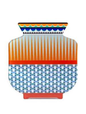 Ваза с геометричным узором