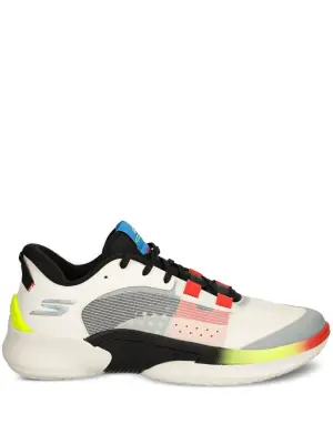 Кроссовки со вставками