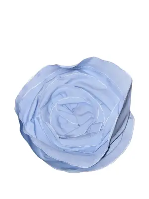 Брошь в форме цветка