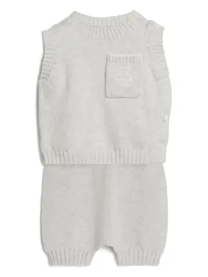 Топ с вышитым логотипом