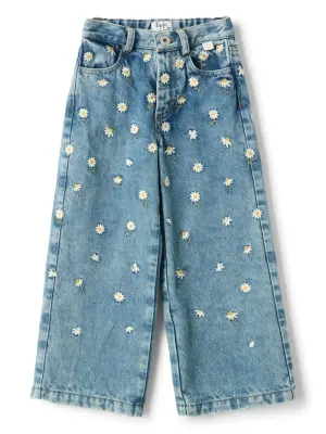 джинсы с цветочной вышивкой