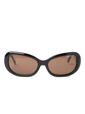 солнцезащитные очки в овальной оправе