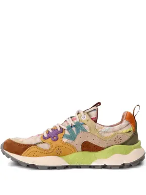 Кроссовки в технике пэчворк