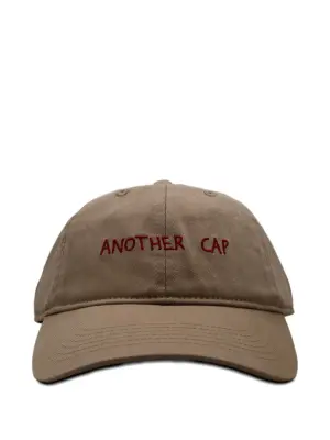 Бейсболка с вышивкой