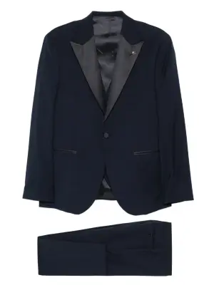 Вечерний костюм с однобортным пиджаком