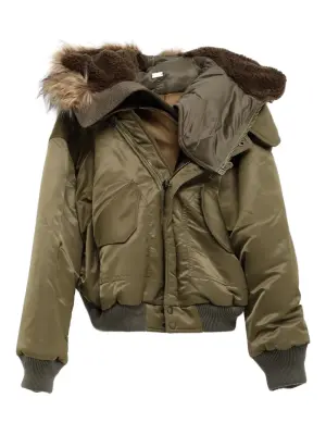 Куртка с меховым капюшоном
