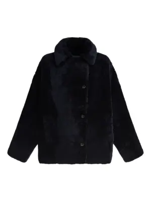 Пальто из овчины на пуговицах