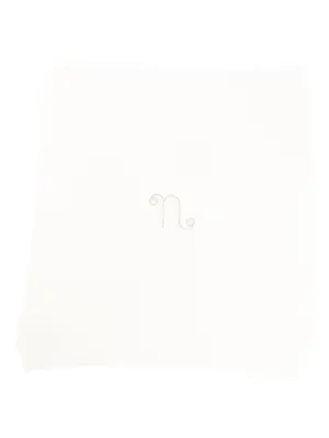 Плед с вышитым логотипом