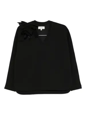 Блузка с бантом