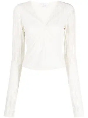 Топ с вырезами