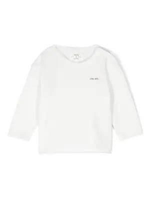 Футболка с вышитым логотипом