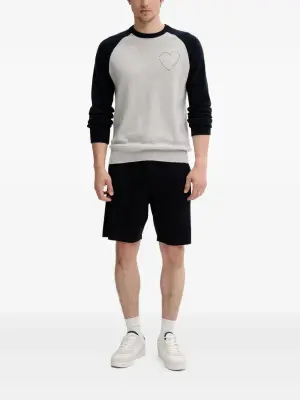 Шорты с вышитым логотипом