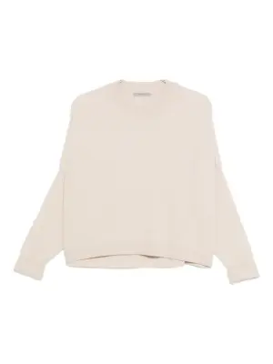 Свитер с круглым вырезом