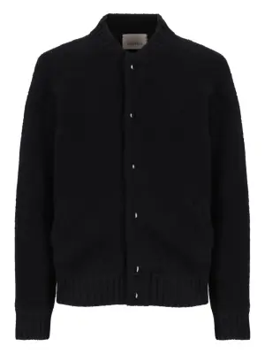 Бомбер из ткани букле на пуговицах