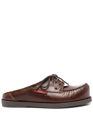 Шлепанцы из коллаборации с TBS