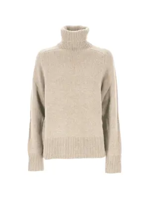 Свитер с высоким воротником