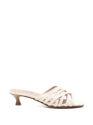 Сандалии из переплетенной лакированной кожи