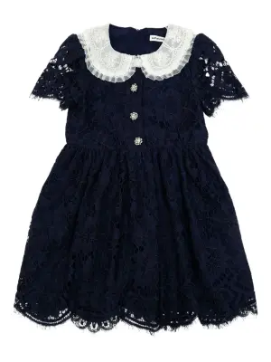 Платье с кружевным воротником