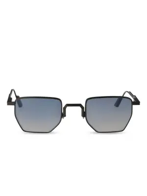 Солнцезащитные очки в геометричной оправе