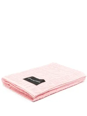 Пляжное полотенце из коллаборации с Raf Simons