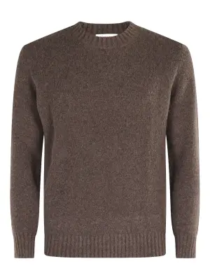 Свитер с круглым вырезом