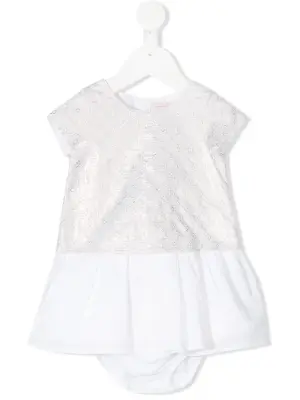 Платье с английской вышивкой