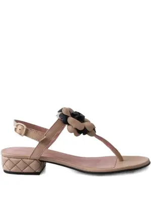 Кожаные сандалии