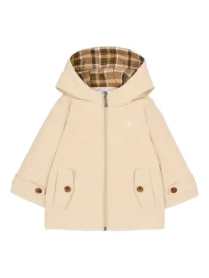 Куртка с капюшоном и вышитым логотипом