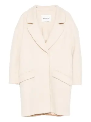 Однобортное пальто с карманами