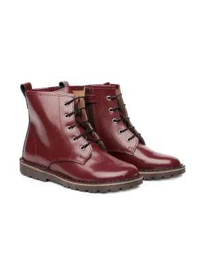 Ботинки на шнуровке