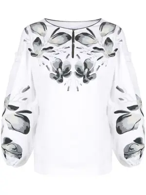 Блузка с длинными рукавами и цветочной вышивкой