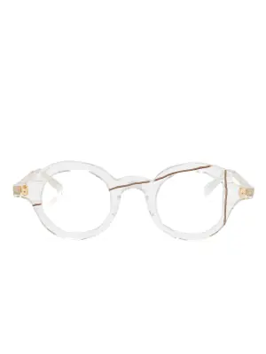 Очки в круглой оправе