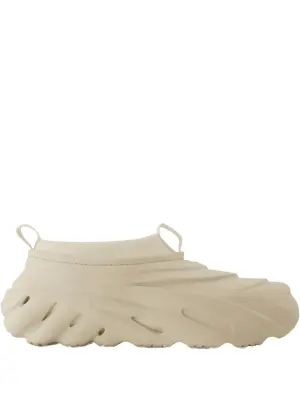 Кроссовки с петлями для подтягивания