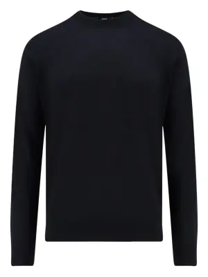 Свитер с круглым вырезом