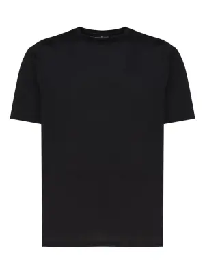 Футболка с закругленным воротником