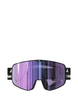 Солнцезащитные очки с геометрической оправой