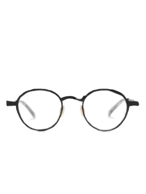 Очки в круглой оправе