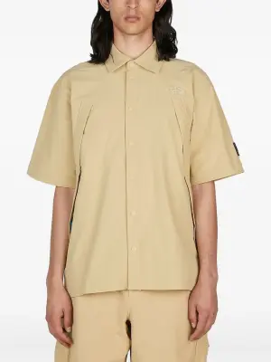 Рубашка с вышитым логотипом