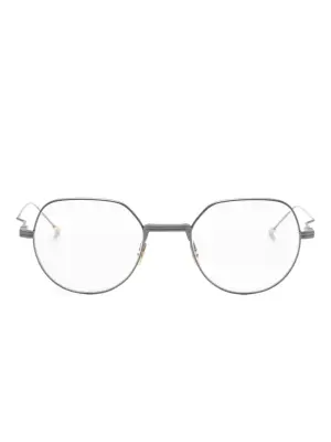 Очки в круглой оправе