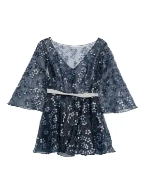 Топ с рукавами колокол и цветочной вышивкой