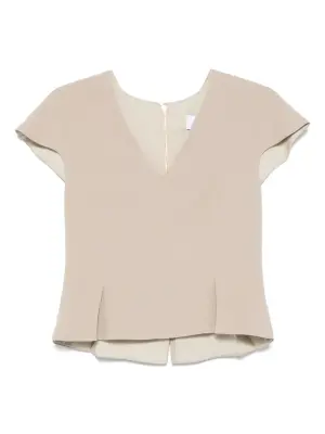 Топ с V-образным вырезом
