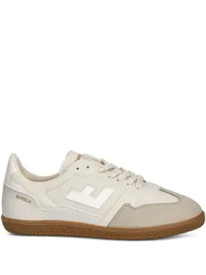 кроссовки с логотипом