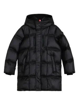 Стеганое пальто с капюшоном