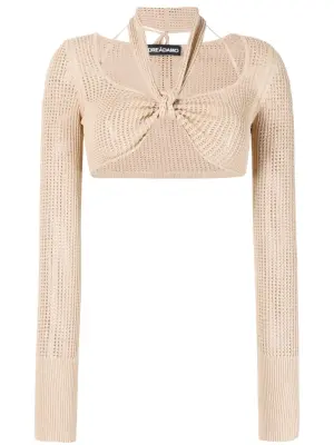 Укороченный топ с вырезом халтер